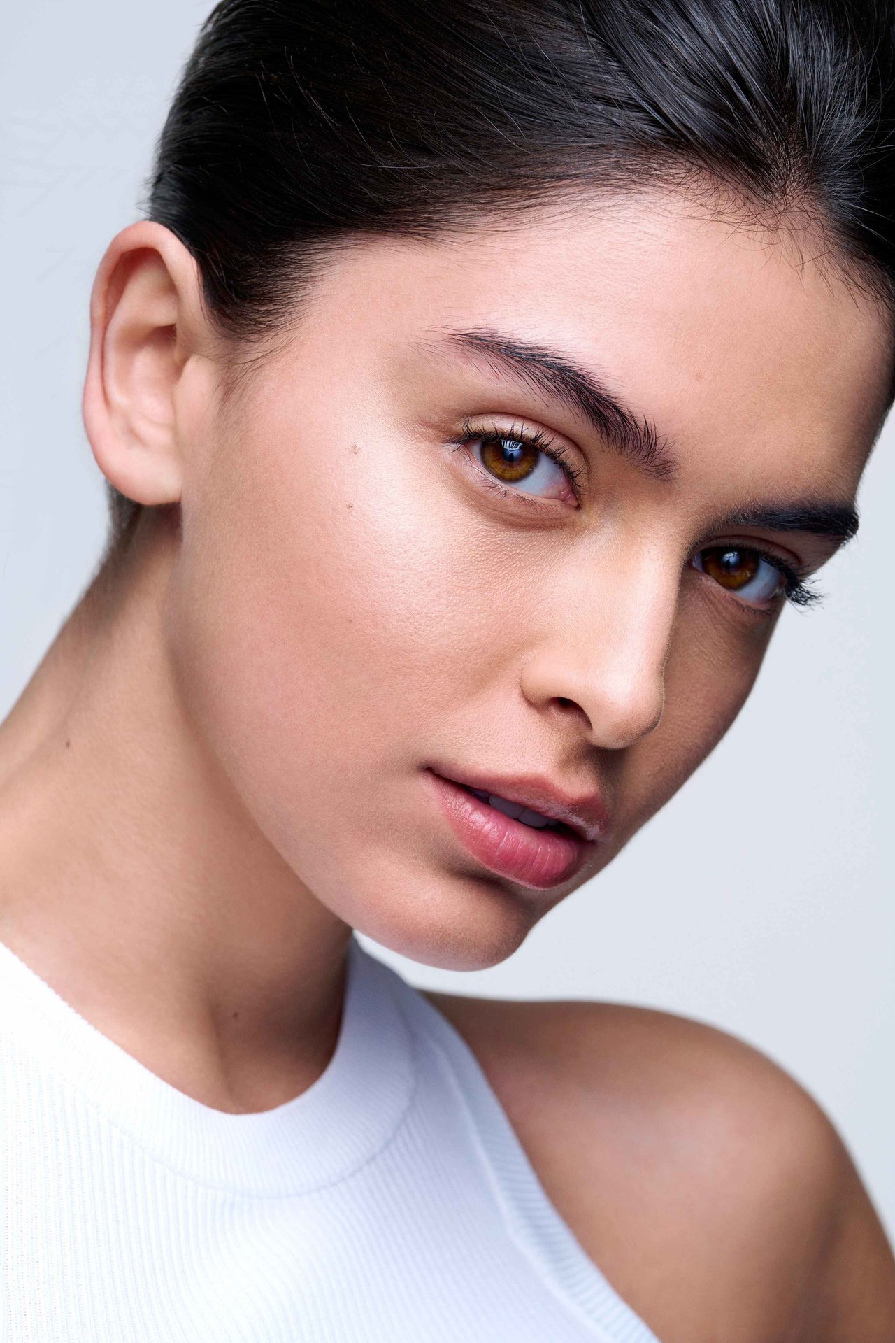 skin-myth-does-the-sun-help-acne