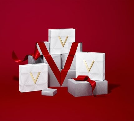 vichy-2024-holiday-image-holiday-mood-boxes-only