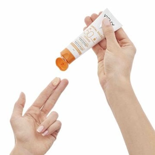 Capital Soleil - Anti-Dark Spot 3-in-1 5